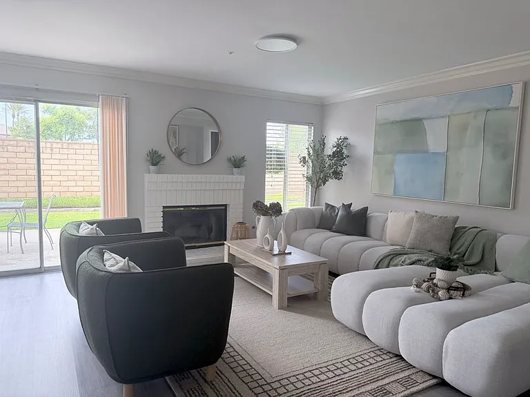 14262 Rideout Ct — Photo 2