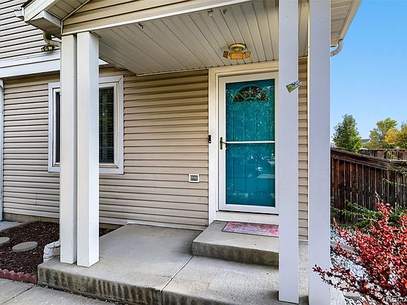 3rd image of 1215 Finch Avenue