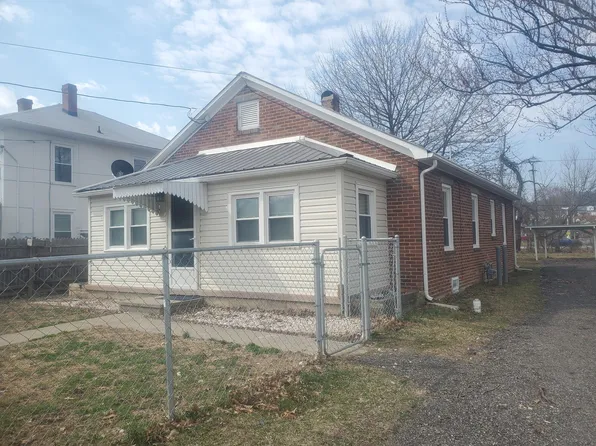 1506 S Greenlawn Ave, Covington, VA 24426