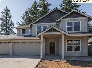 992 SE Pineview Ct, Estacada, OR 97023