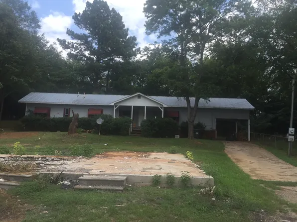 1820 Vinson Hwy SE, Milledgeville, GA 31061