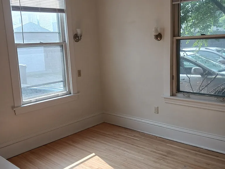 2429-1 Two Lyndale Ave S #29 — Photo 6