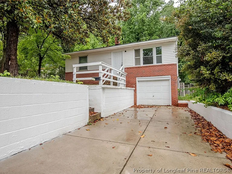 311 Stuart Ave — Photo 2