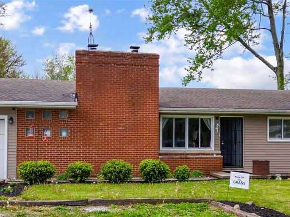 1207 E Main St, Centerville, IN 47330