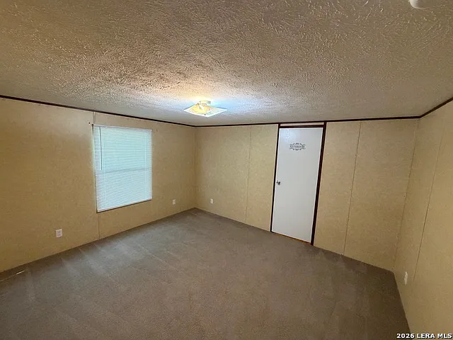 4423 E Houston St — Photo 11