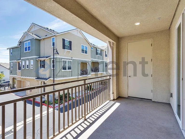 6914 Geyserville St — Photo 22