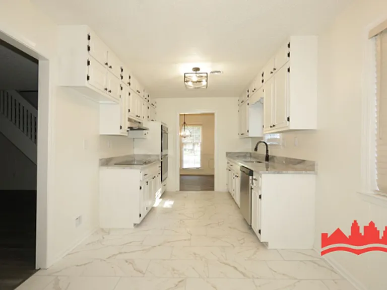 8241 Misty Meadows Ln — Photo 6