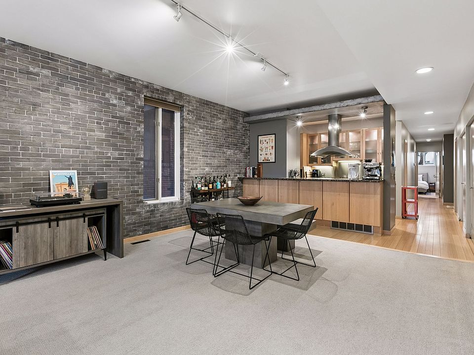 1st image of 561 Laurel Ave APT 1