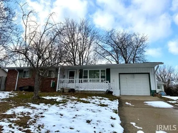 3350 W Indian Creek Dr, Bloomington, IN 47403