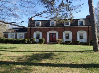 111 28th Avenue Dr NW, Hickory, NC 28601