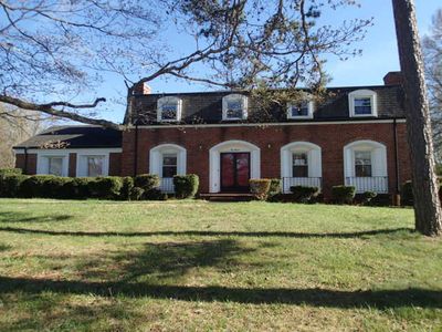 111 28th Avenue Dr NW, Hickory, NC, 28601