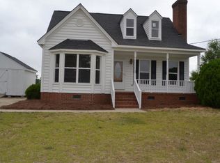 8255 Healthy Plains Church Rd, Sims, NC 27880