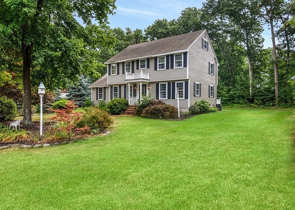 1st image of 4 Sandalwood Ln
