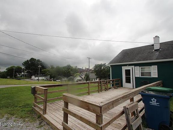 3rd image of 449 Mooreland Ave