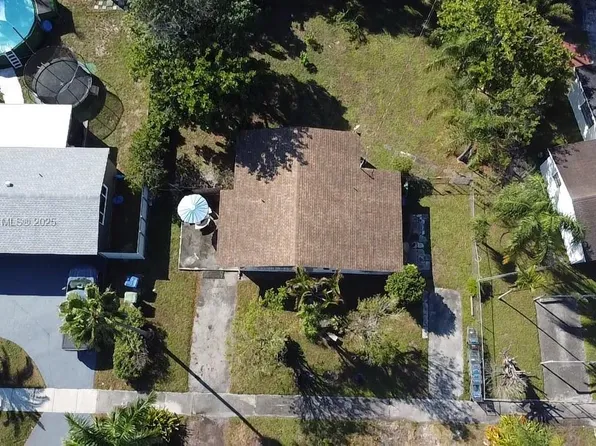 20930 NW 30th Ct, Miami Gardens, FL 33056