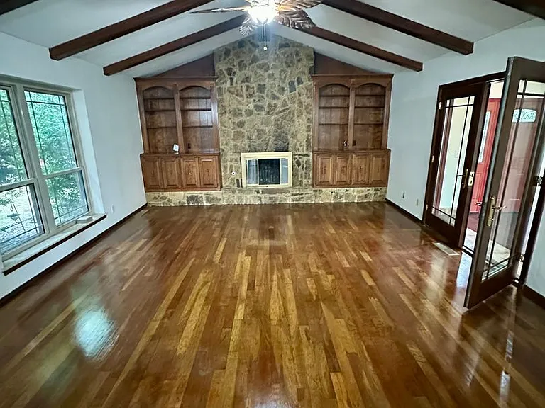 3608 Chatham Ct — Photo 17