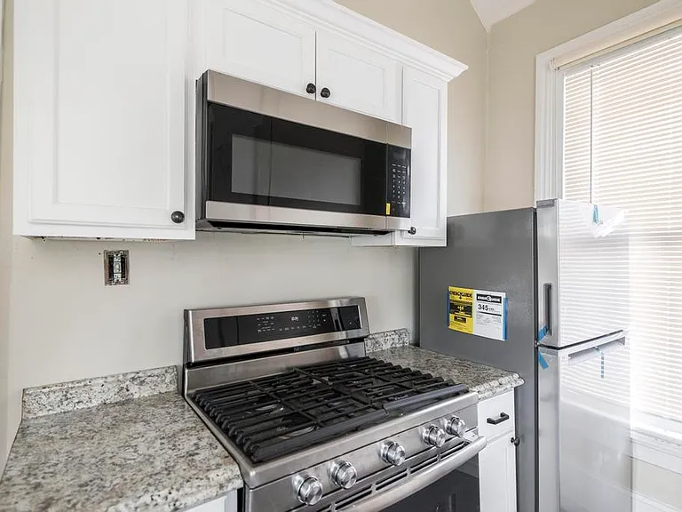 218 Orange St — Photo 10