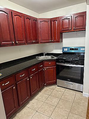 4th image of 22 E 29th St #3