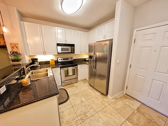 2nd image of 1601 India St Unit 215