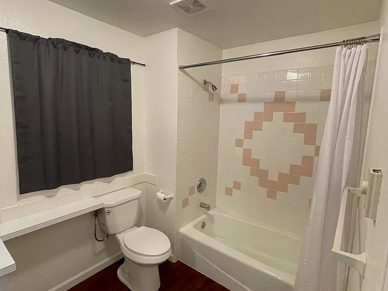 411 E Ermina Ave #B — Photo 9