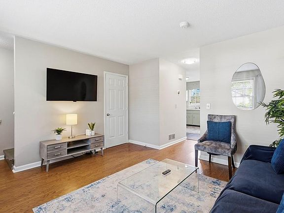 3rd image of 1787 Ridgeway Ave NW