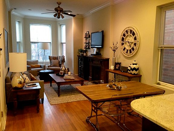 2nd image of 2040 N Sheffield Ave #2