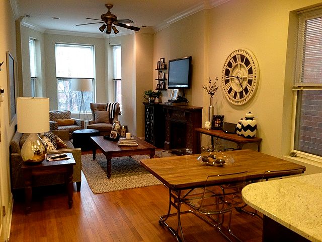 1st image of 2040 N Sheffield Ave #1
