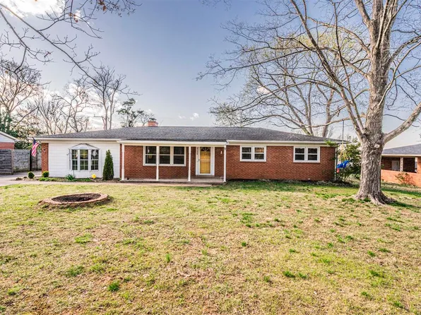 2129 Kaymoor St, Bowling Green, KY 42101