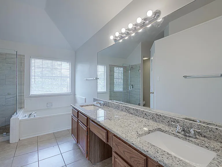 1411 Prentice St — Photo 19