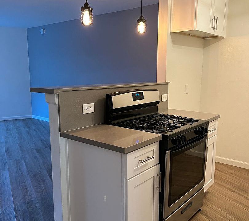 1st image of 100 E Montwood Ave APT 5