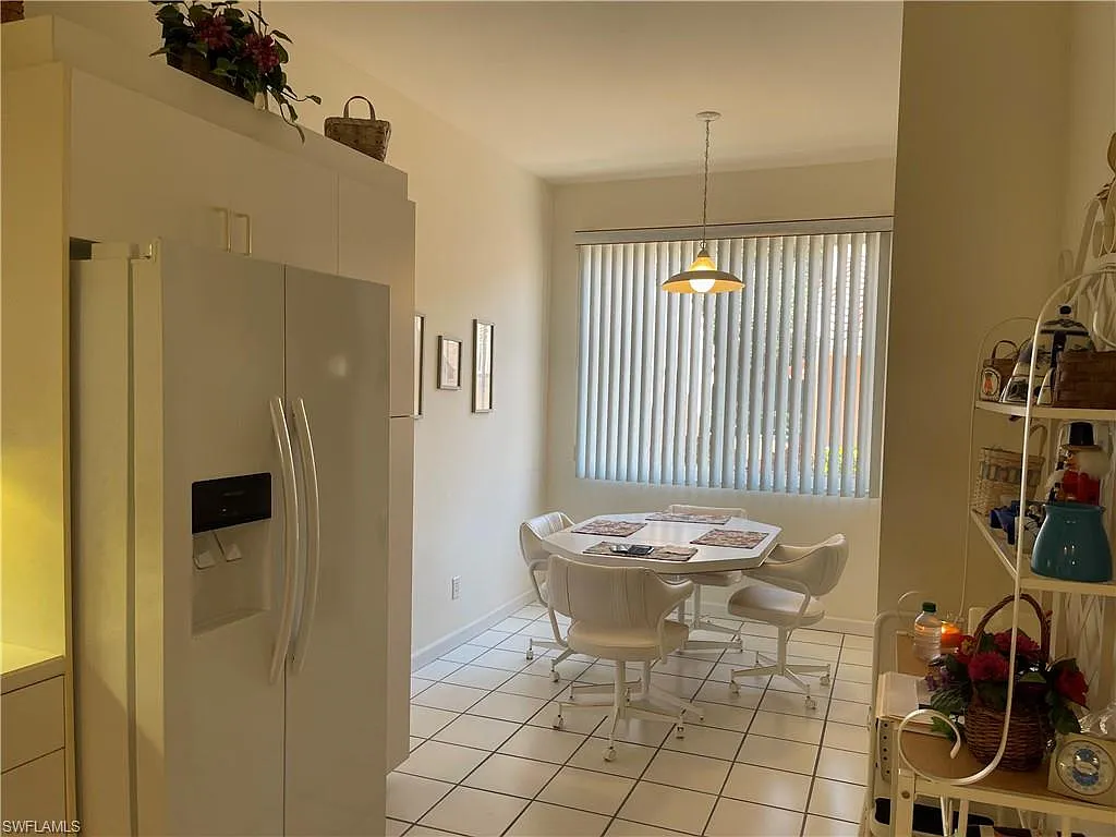 2 bed, 2.0 bath, 1351 sqft, $4,500 — Photo 4