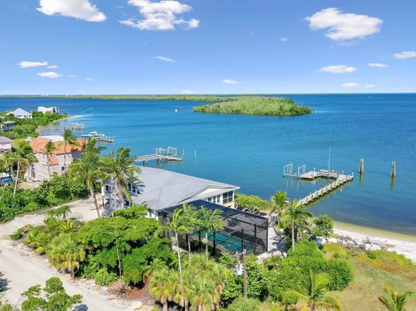 1870 Woodring Rd, Sanibel, FL 33957