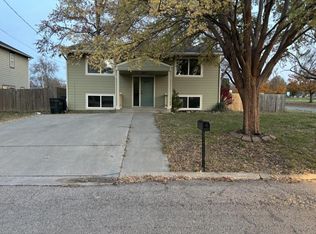 1450 Summit St, Lawrence, KS 66044