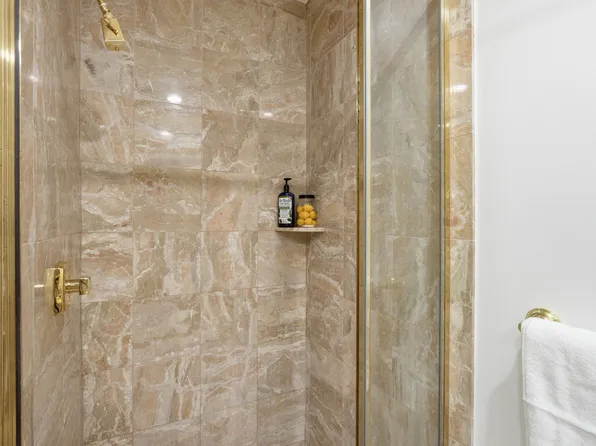 845 United Nations Plaza image 12 of 50