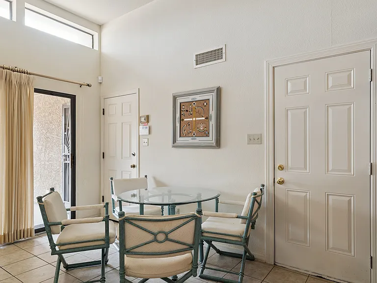 11103 W Caron Ct — Photo 7
