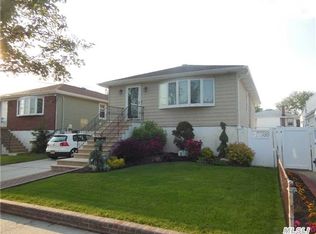 388 Weidner Ave, Oceanside, NY 11572