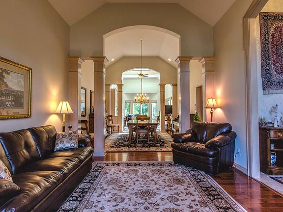5th image of 5710 Heritage Lakes Dr