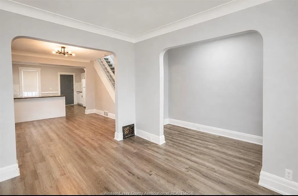 3 bed, $2,200 — Photo 3