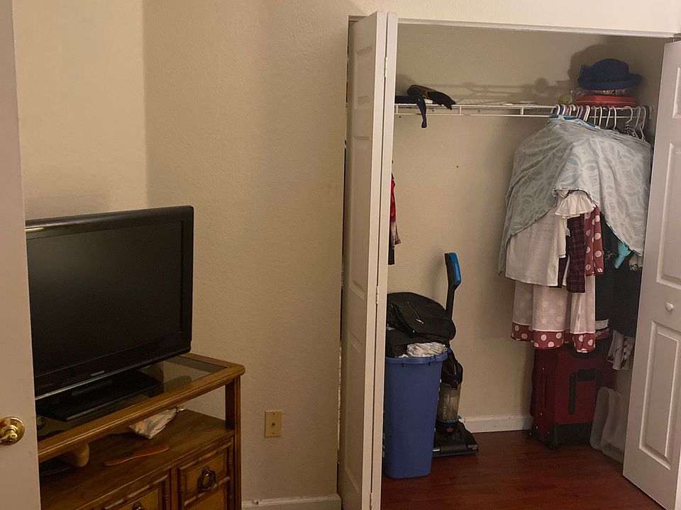 2nd image of 8224 SW 29th St #101