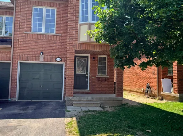 770 Othello Ct Unit 40, Mississauga, ON L5W 1Y3