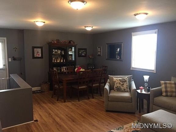4th image of 147 Victoria Dr