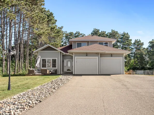 7735 Spring Lake Rd, Mounds View, MN 55112