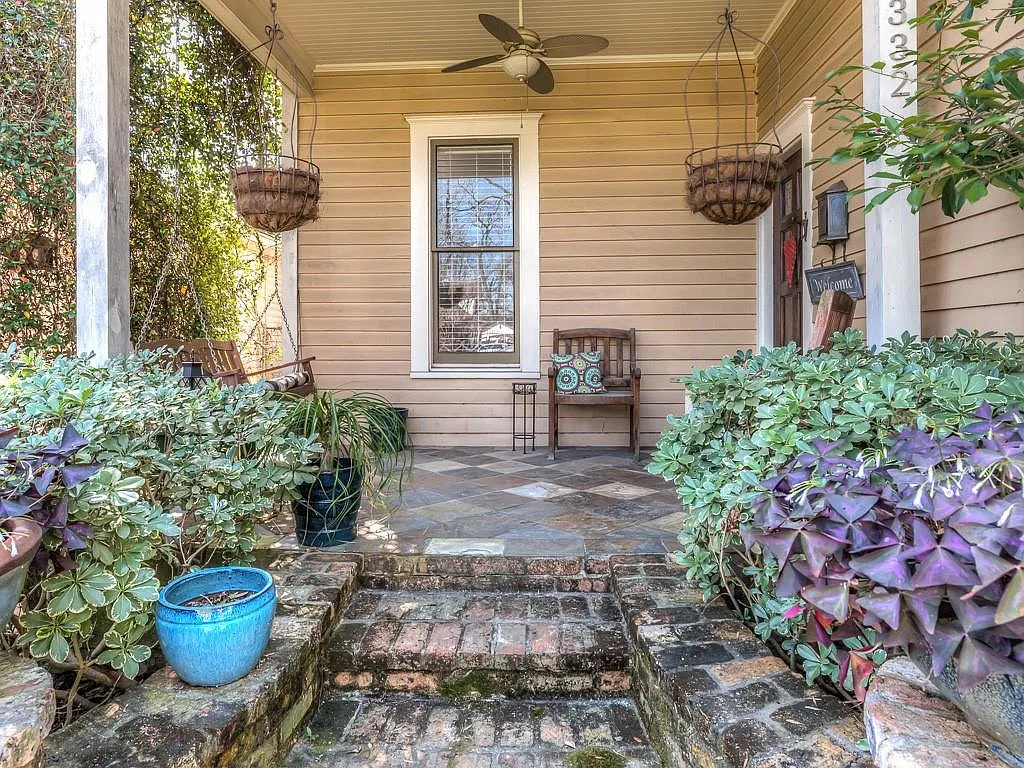 2 bed, 1.0 bath, 1062 sqft, $3,000 — Photo 3