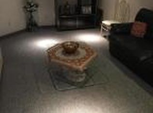21 Greencroft Ln, Staten Island, NY 10308
