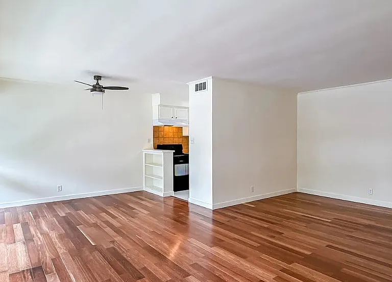 1241 N Fairfax Ave #1 — Photo 3