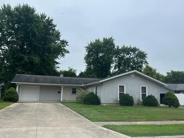 214 Dogwood Dr, Celina, OH 45822