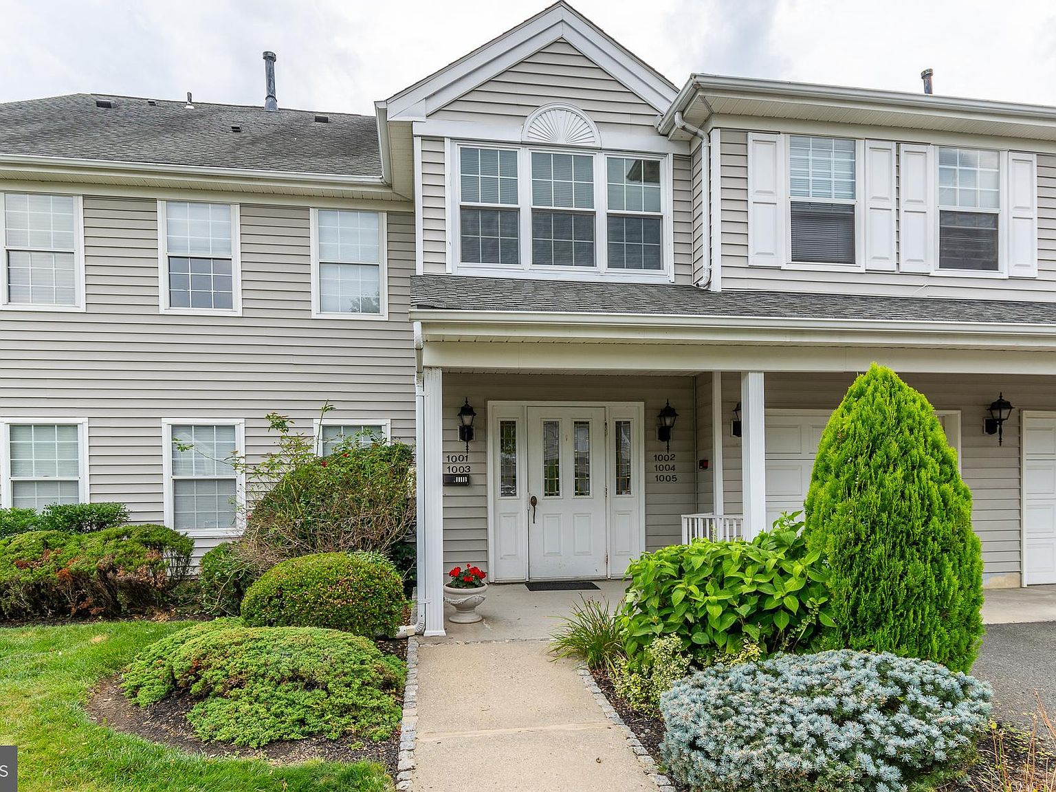 1005 Eagles Chase Dr, Lawrence Twp, NJ 08648 Zillow