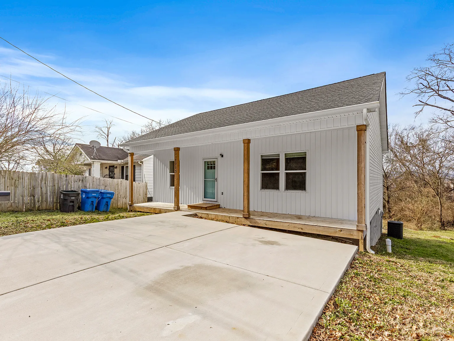3 bed, 1152 sqft, $1,699 — Photo 3