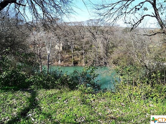 3rd image of 1321 Gruene Leaf
