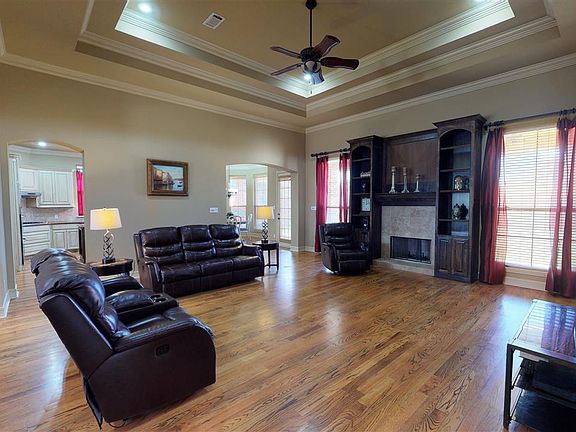 3rd image of 2535 Amberwood Dr